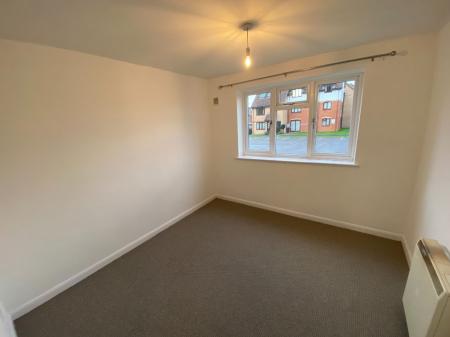 2 bedroom Flat to let in Albert Street, Grantham, NG31
