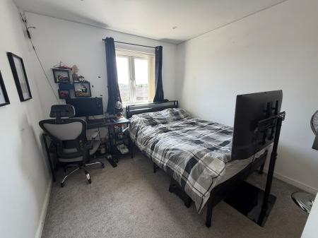 4 bedroom Semi-detached house for sale in Warmington Avenue, Grantham, NG31