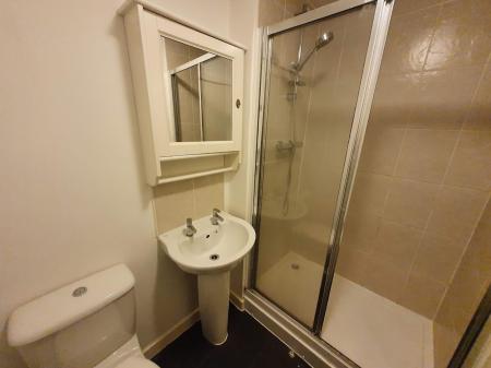 2 bedroom Terraced House to let in Becketts Close, Grantham, NG31