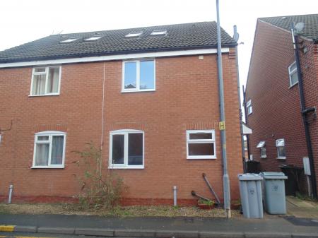 2 bedroom Terraced House to let in Brewery Hill, Grantham, NG31