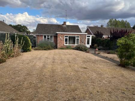 2 bedroom Detached bungalow to let in Highcliffe Road, Grantham, NG31