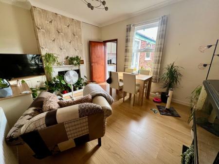 3 bedroom Terraced House for sale in St. Annes Street, Grantham, NG31