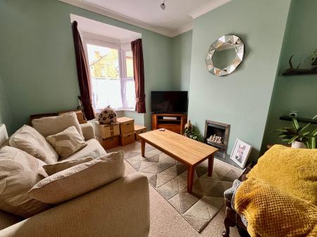 3 bedroom Terraced House for sale in St. Annes Street, Grantham, NG31