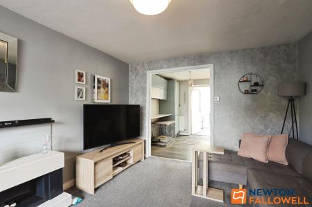 3 bedroom Semi-detached house for sale in Valley Road, Grantham, NG31