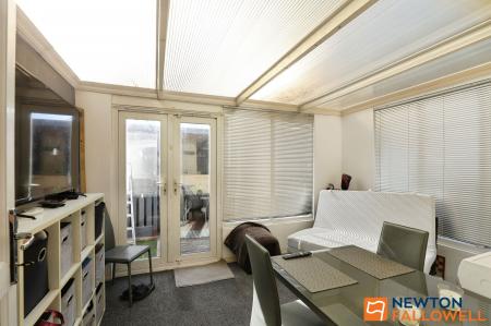 3 bedroom Semi-detached house for sale in Valley Road, Grantham, NG31