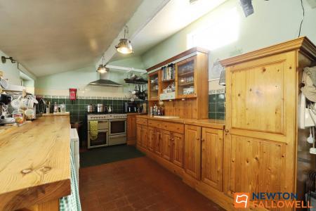 5 bedroom Terraced House for sale in North Parade, Grantham, NG31