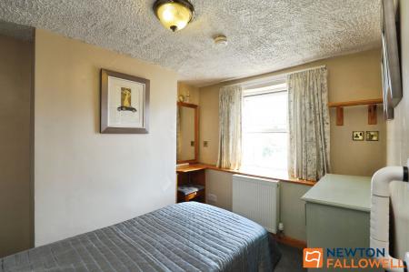 5 bedroom Terraced House for sale in North Parade, Grantham, NG31