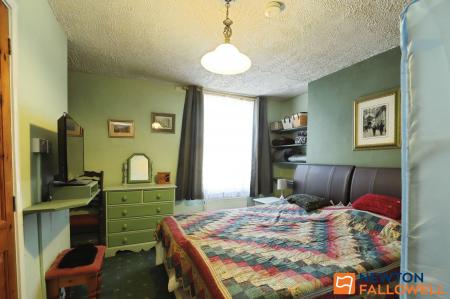 5 bedroom Terraced House for sale in North Parade, Grantham, NG31