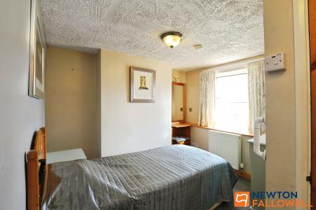 5 bedroom Terraced House for sale in North Parade, Grantham, NG31
