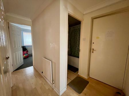 2 bedroom Flat for sale in Rugby Court, Grantham, NG31