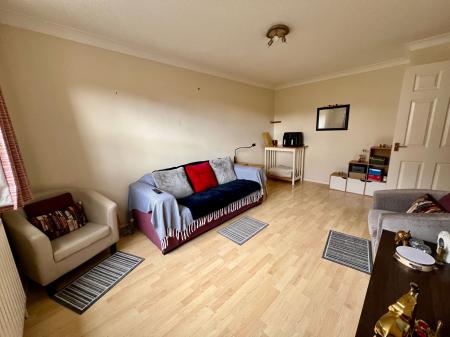 2 bedroom Flat for sale in Rugby Court, Grantham, NG31