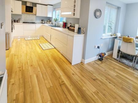 4 bedroom Detached house for sale in Richmond Drive, Grantham, NG31