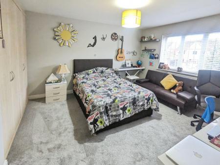 4 bedroom Detached house for sale in Richmond Drive, Grantham, NG31