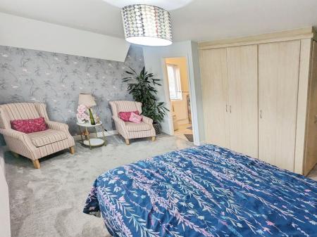 4 bedroom Detached house for sale in Richmond Drive, Grantham, NG31