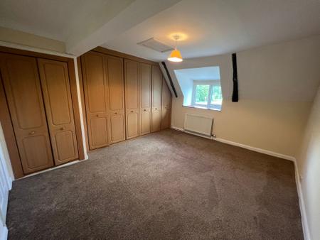 2 bedroom Semi-detached house to let in Ermine Street, Ancaster, NG32
