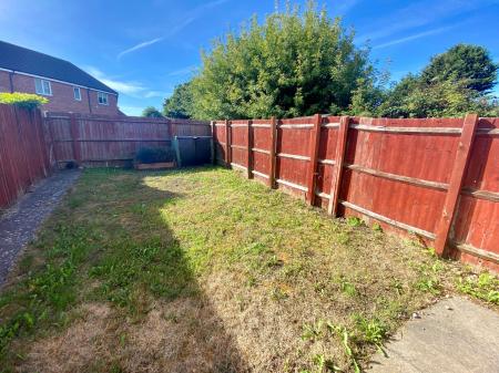 3 bedroom Terraced House for sale in Ormonde Close, Grantham, NG31