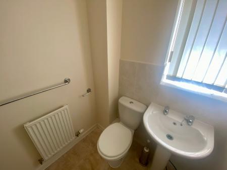 3 bedroom Terraced House for sale in Ormonde Close, Grantham, NG31