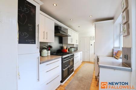 3 bedroom Terraced House for sale in Edward Street, Grantham, NG31