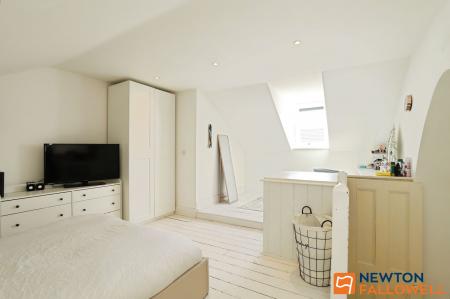 3 bedroom Terraced House for sale in Edward Street, Grantham, NG31