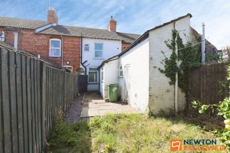 3 bedroom Terraced House for sale in Edward Street, Grantham, NG31