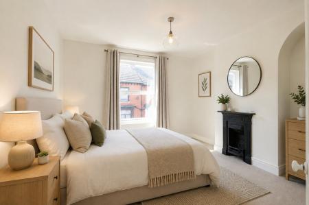 3 bedroom Terraced House for sale in Edward Street, Grantham, NG31