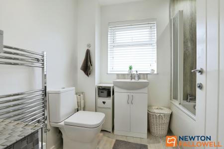 2 bedroom Semi-detached house for sale in The Drift, Barrowby, NG32