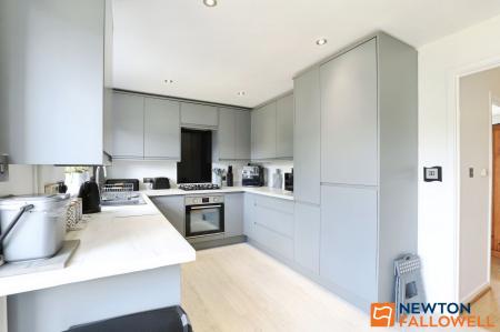 2 bedroom Semi-detached house for sale in The Drift, Barrowby, NG32
