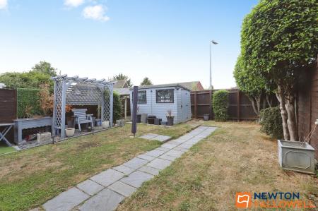 2 bedroom Semi-detached house for sale in The Drift, Barrowby, NG32