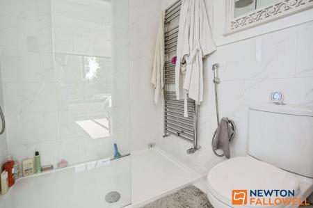 4 bedroom Detached house for sale in Signal Road, Grantham, NG31