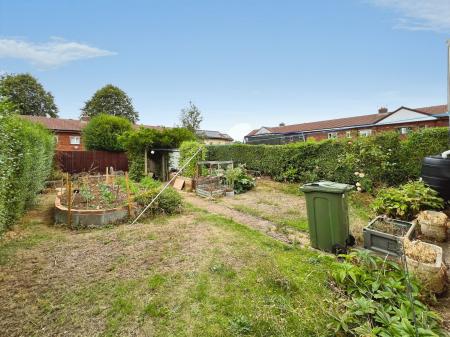 3 bedroom Terraced House for sale in Beechcroft Road, Grantham, NG31