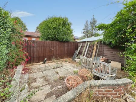 3 bedroom Terraced House for sale in Beechcroft Road, Grantham, NG31