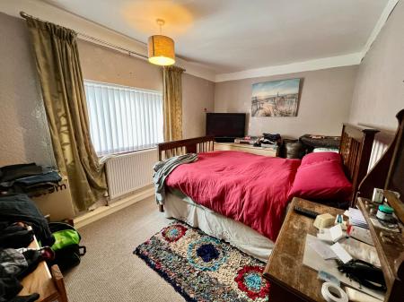 3 bedroom Terraced House for sale in Beechcroft Road, Grantham, NG31