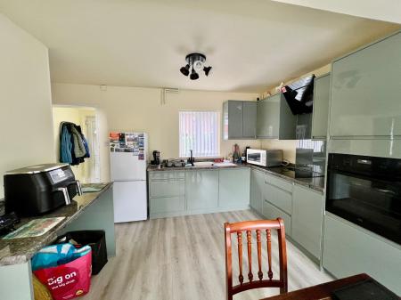 3 bedroom Terraced House for sale in Beechcroft Road, Grantham, NG31