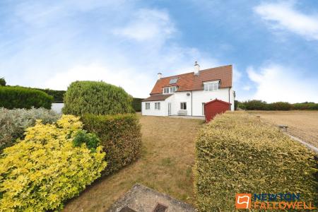 5 bedroom Detached house for sale in Turnor Road, Harrowby, NG31