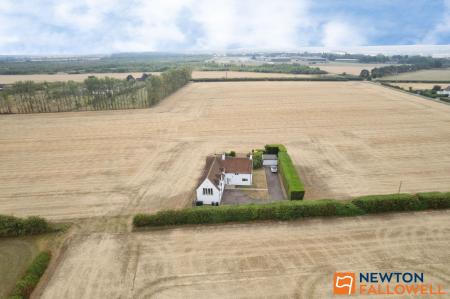 5 bedroom Detached house for sale in Turnor Road, Harrowby, NG31