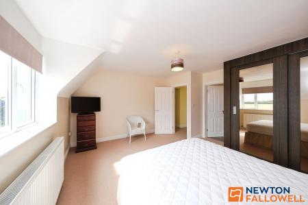 5 bedroom Detached house for sale in Turnor Road, Harrowby, NG31