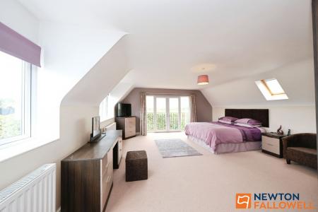 5 bedroom Detached house for sale in Turnor Road, Harrowby, NG31