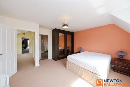 5 bedroom Detached house for sale in Turnor Road, Harrowby, NG31
