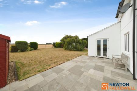 5 bedroom Detached house for sale in Turnor Road, Harrowby, NG31