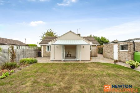 2 bedroom Detached bungalow for sale in Oasby, Grantham, NG32