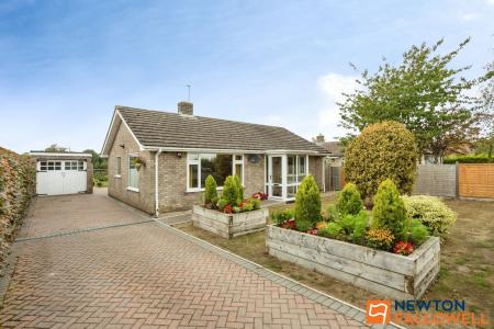 2 bedroom Detached bungalow for sale in Oasby, Grantham, NG32