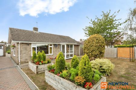 2 bedroom Detached bungalow for sale in Oasby, Grantham, NG32