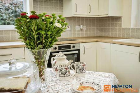 2 bedroom Detached bungalow for sale in Oasby, Grantham, NG32