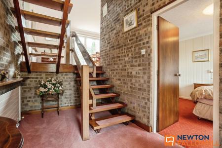 4 bedroom Detached house for sale in Newgate Lane, Londonthorpe, NG31