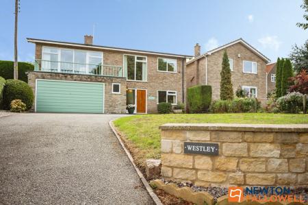 4 bedroom Detached house for sale in Newgate Lane, Londonthorpe, NG31
