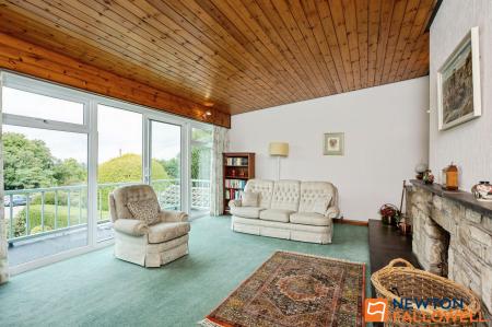 4 bedroom Detached house for sale in Newgate Lane, Londonthorpe, NG31