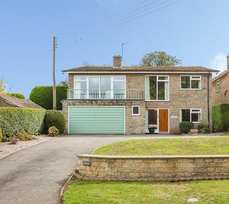 4 bedroom Detached house for sale in Newgate Lane, Londonthorpe, NG31