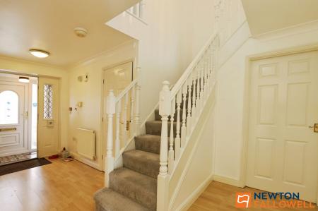 4 bedroom Detached house for sale in Lindisfarne Way, Grantham, NG31