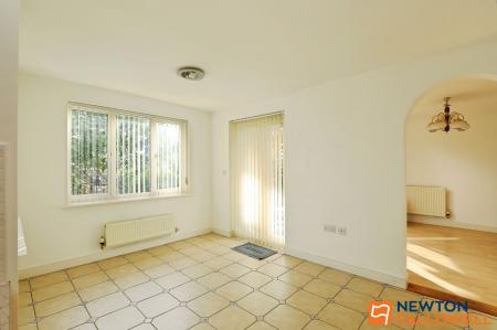 4 bedroom Detached house for sale in Lindisfarne Way, Grantham, NG31