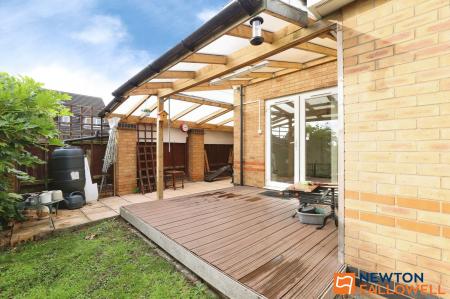 4 bedroom Detached house for sale in Lindisfarne Way, Grantham, NG31